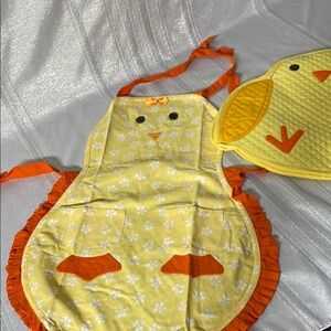 Yellow Duck Apron and 4 Duck placemats